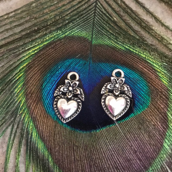 Heart Charms - Picture 1 of 2